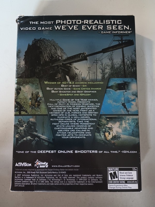 Call of Duty 4: Modern Warfare Limited Collector's Edition PC Game Complete gallery