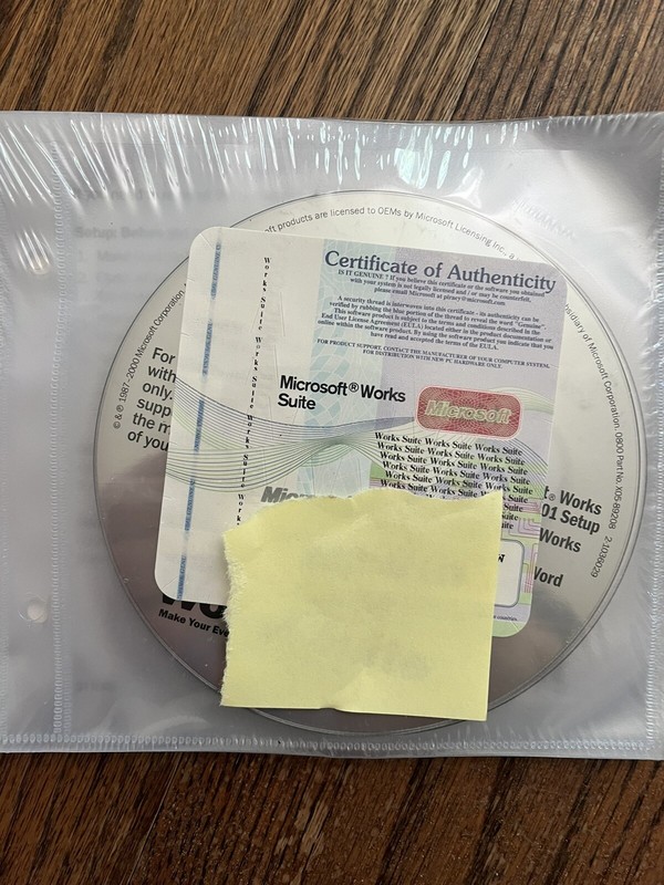 NIP Sealed NEW Microsoft Works Suite 2001 w/ Product Key HP Encarta