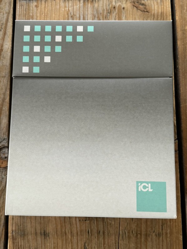Microsoft Windows 3. 1 Manual and Floppy Disks Box, Full Version with VAT Invoice