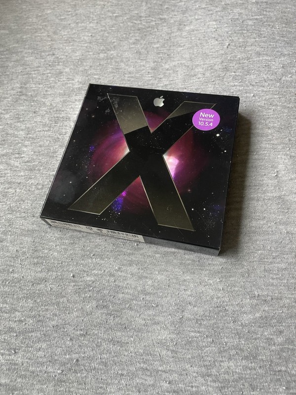 Mac OS x Leopard 10.5.4 Retail Pack Disc Version with Manual
