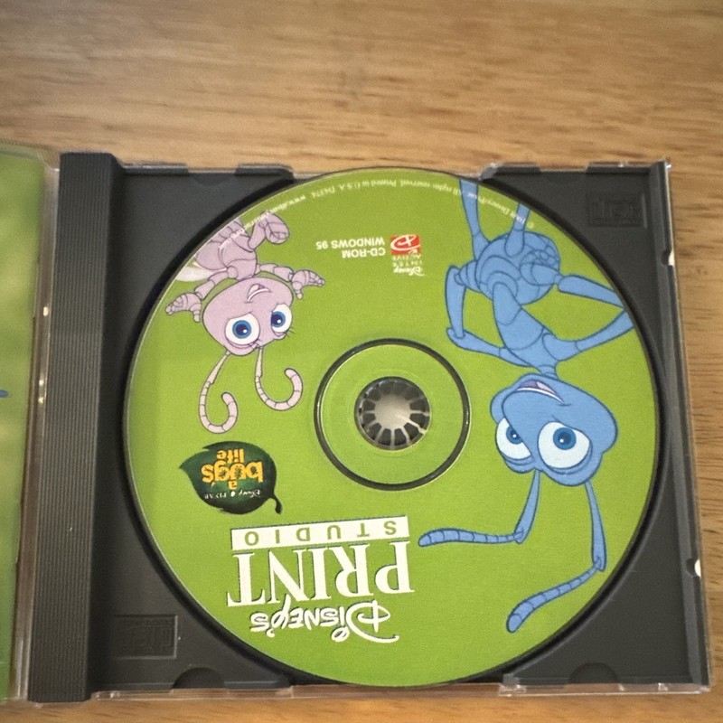 Disney Interactive Disney’s Print Studio A Bug’s Life CD-ROM Windows 95 D4375