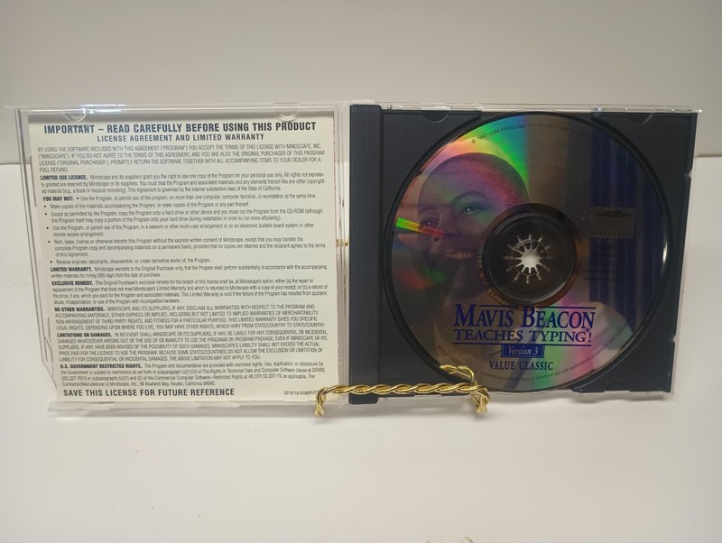 Mavis Beacon Teaches Typing Version 3 1994 Mindscape PC CD-ROM Disc gallery