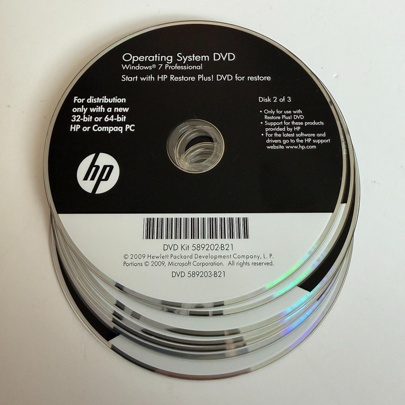 Operating System DVD Windows 7 Professional Service Pack, Disc 2 of 3, Lot of 7