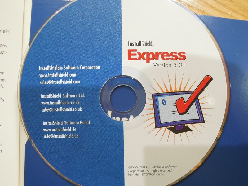 InstallShield Software Express Version 3 disc 2000 with Serial Number gallery