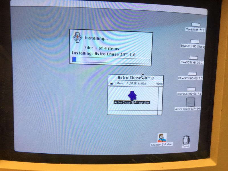 Vintage Macintosh software : Astro Chase 3D - Manual and Software gallery