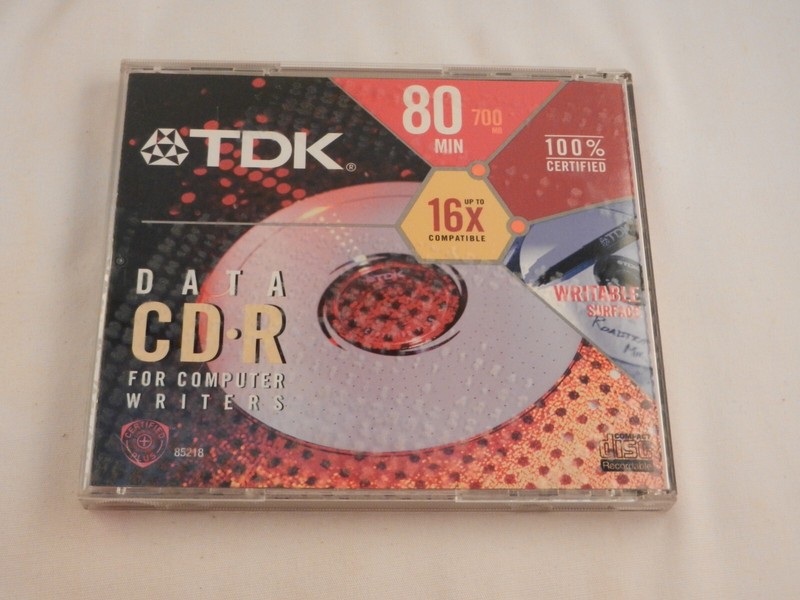 TDK DATA CD - R "NEW" SOFTWARE - 80 MIN gallery