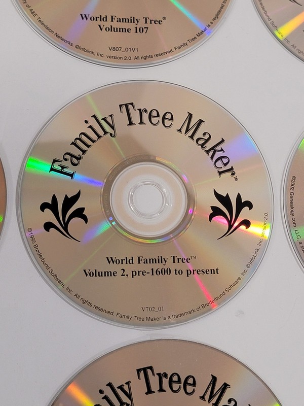 20 Family Tree Maker Loose Disc Lot - Various Years & Titles gallery