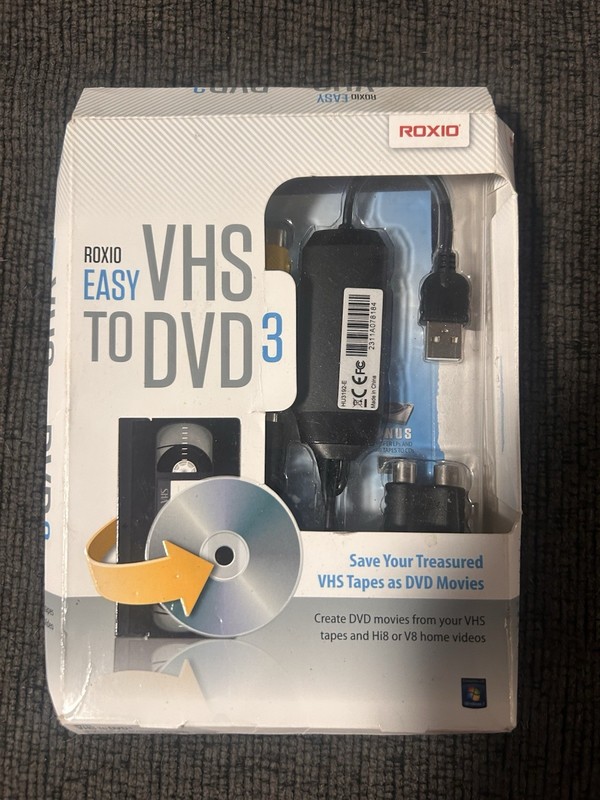 Roxio Easy VHS to DVD 3 Convert Old Home Movies VHS Tapes To DVD New Damaged Box