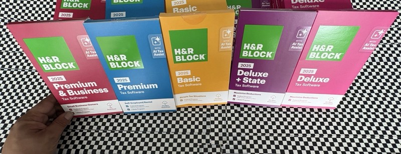 H&R Block Tax Software Basic 2025 PC/Mac [Key Card] NEW gallery