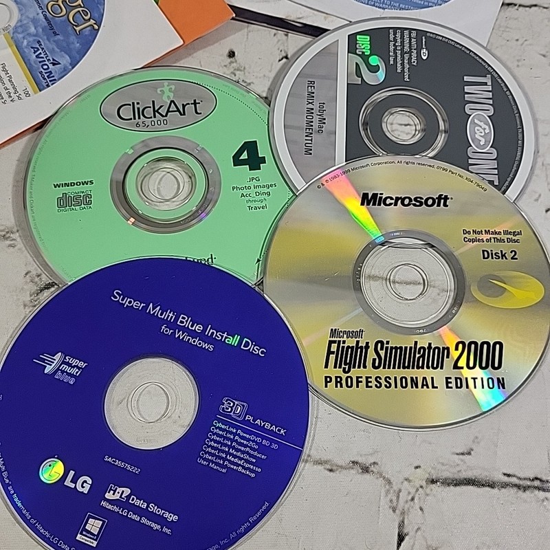 Vintage Computer Software CD-ROMs Lot Art Greeting Cards Flight Simulator More gallery