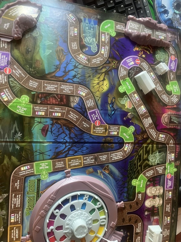 USAOpoly Boardgame Game of Life - Haunted Mansion Edition Good Condition gallery