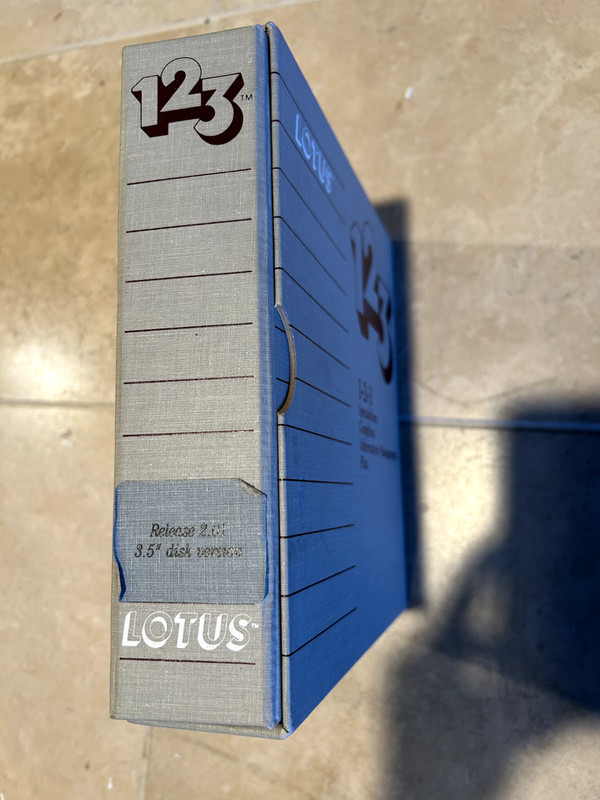 Vintage IBM PC Lotus 123 Spreadsheet Graphics Information Manag. 2.01 release