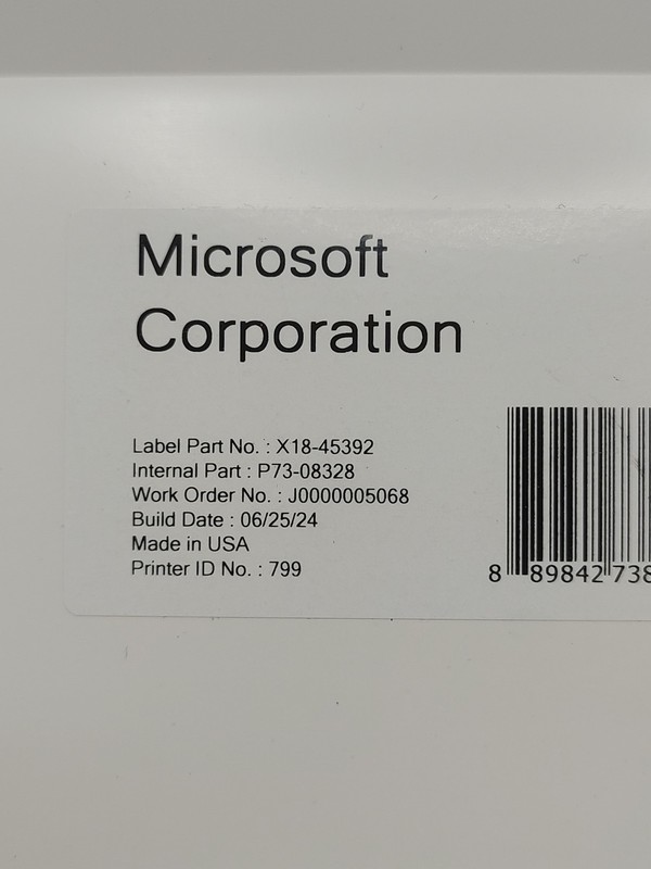 Microsoft Windows server 2022 datacenter 64Bit 16 Core License Key DVD gallery