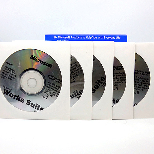 Microsoft Works Suite 2004 Software With Product Key 5 Discs Word Money Encarta gallery