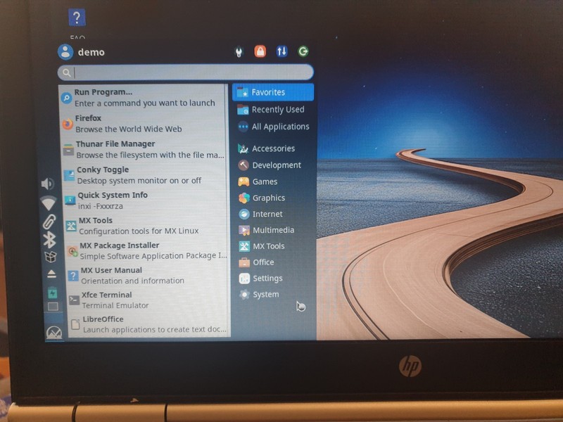 Linux MX V25.2, Xfce, 64-bit, Bootable Live and Install USB Flash Drive gallery