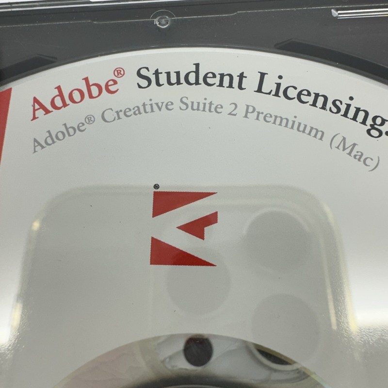 Adobe Creative Suite 2 Premium Student Licensing Mac Disc Set VG