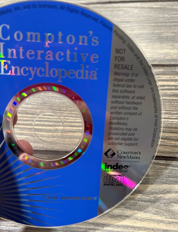 Vintage 1995 Comptons Interactive Encyclopedia Disc Edition 1996 gallery