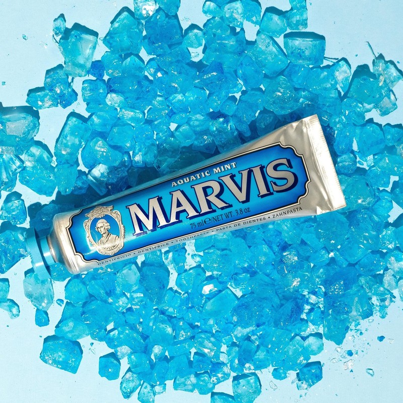 Marvis Aquatic Mint Toothpaste 3.8 oz gallery