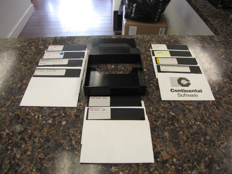 Lot of (10) 5.25″ Disks – Gunship/Test Drive/Jeopardy/Sub Battle W/Box – MF27
