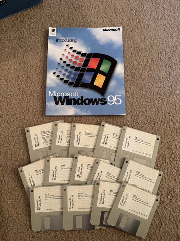 Microsoft Windows 95 Floppy Disk Lot of 14 High Density 3.5″ DMF Boot UNTESTED