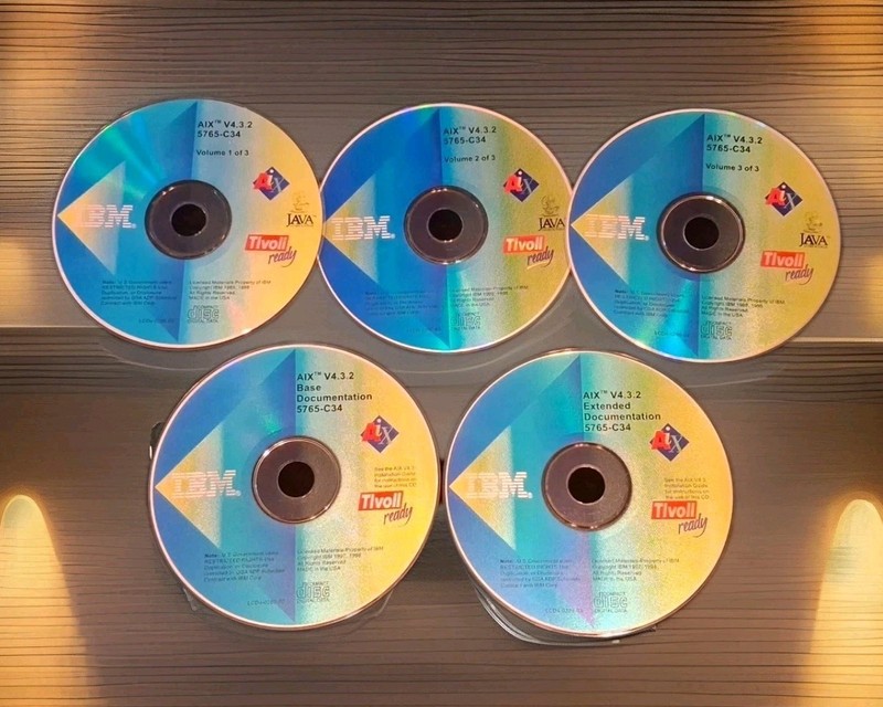 IBM AIX V4 3.2 / 5765-C34 - UNIX Software Vol 1-3 + Base & Ext. Docs CDs 5 Discs gallery