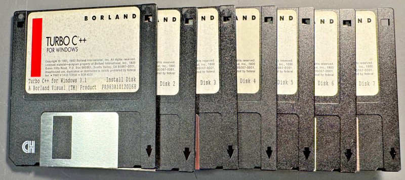 (VG) Borland Turbo C++ for Windows 3.1 7-disk set gallery