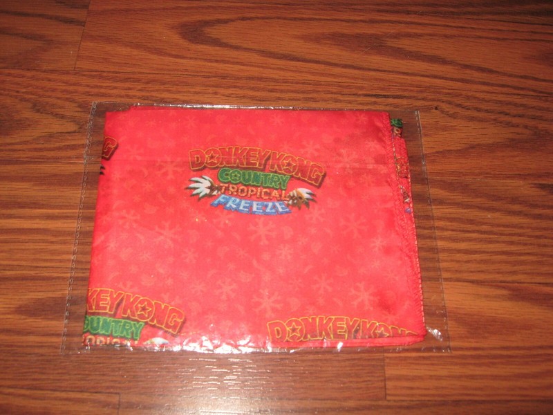 Unknown Donkey Kong Country Tropical Freeze item Sealed in package
