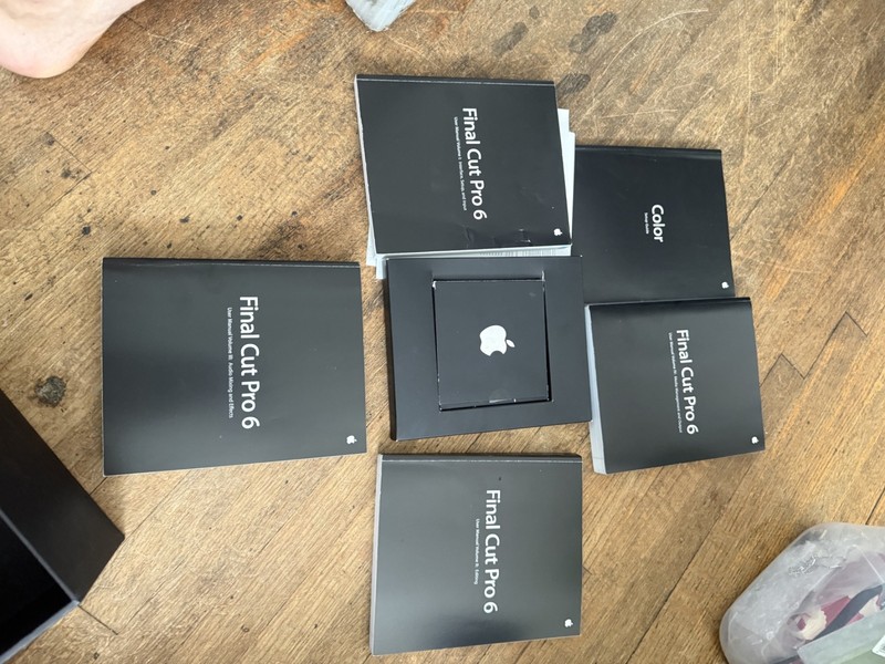 Final Cut Studio 2 HD Academic Version With Final Cut Studio HD Pre Owned gallery