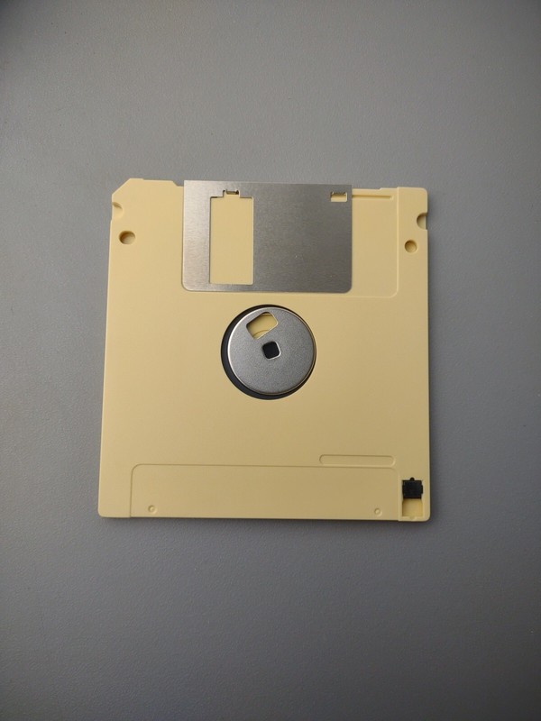 CD Man 3.5 Floppy Disk 9356 Software Labs Ms-dos Vtg Computer Game PC gallery