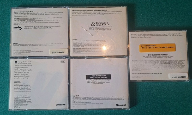 Microsoft CDs,5 Pack Bundle Office XP Pro,Works,Windows95 Plus,Office 97,Library gallery