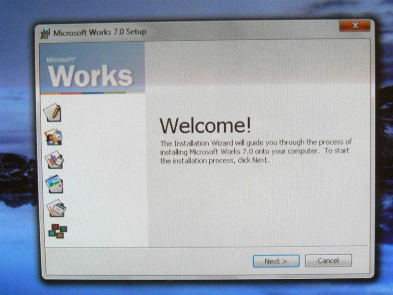 Microsoft Works 7.0 Standard PC CD-ROM 2002 software fr Windows 95/98/2000/Me/XP