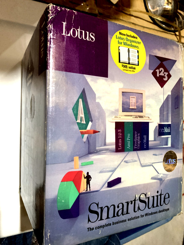 Lotus SmartSuite for Windows 3.0 and 3.1 version Disk's Vintage Software w/Box gallery