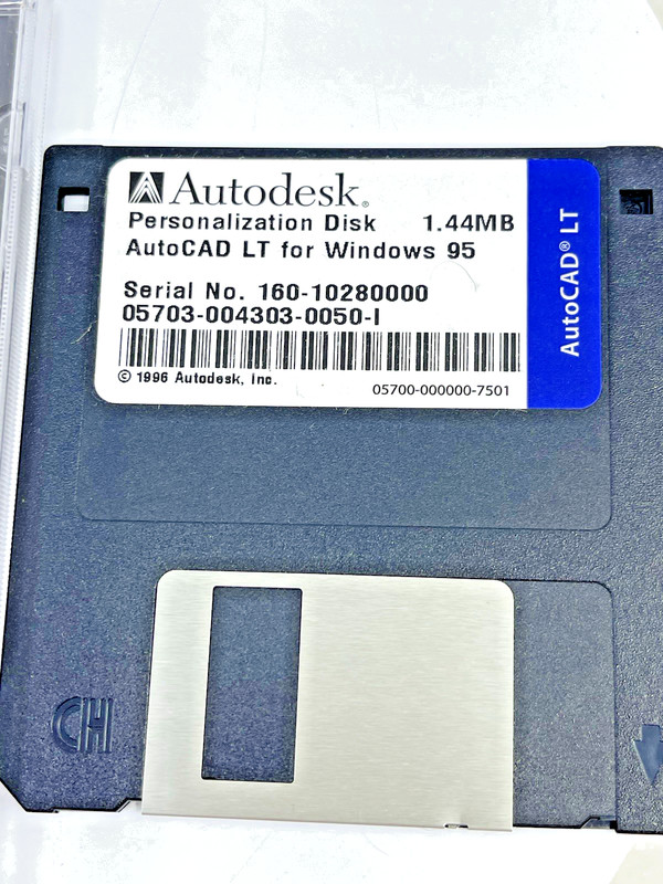 VTG AutoCadlt For Windows 95 Cd And Floppy Disk Bundle gallery