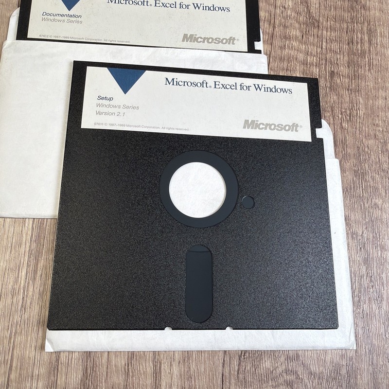 VINTAGE - Microsoft Excel for Windows 2.01 - 2 Disk 5.25” Floppy SET 1989 gallery