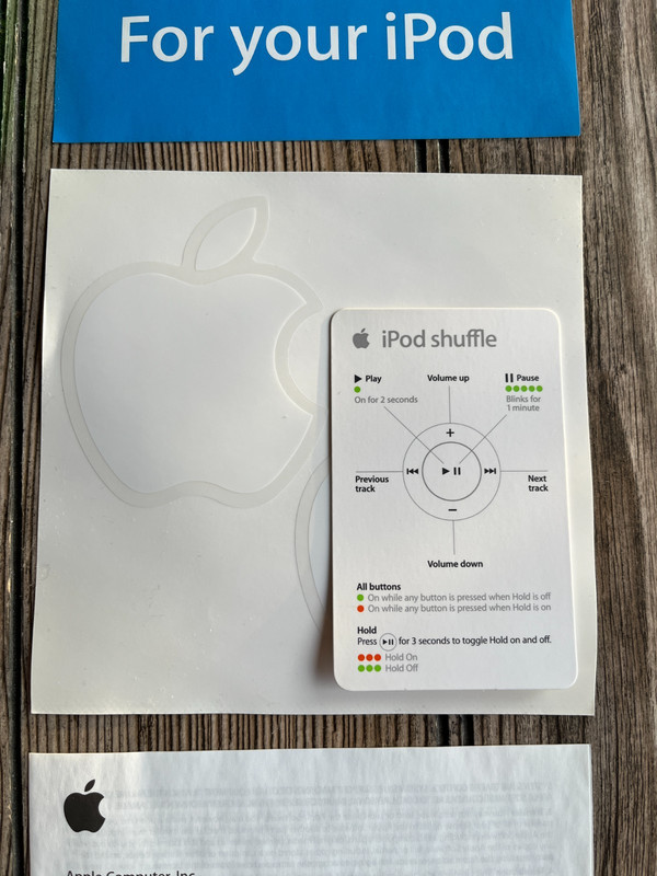 Apple iPod Shuffle 1st Generation 2005 Software CD Package (NO SHUFFLE PLAYER) gallery