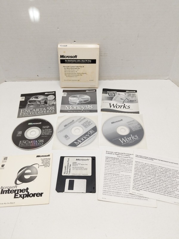 Microsoft Value Pack II – Works 4.5, Money 98, Encarta 98, Internet Explorer 4.0