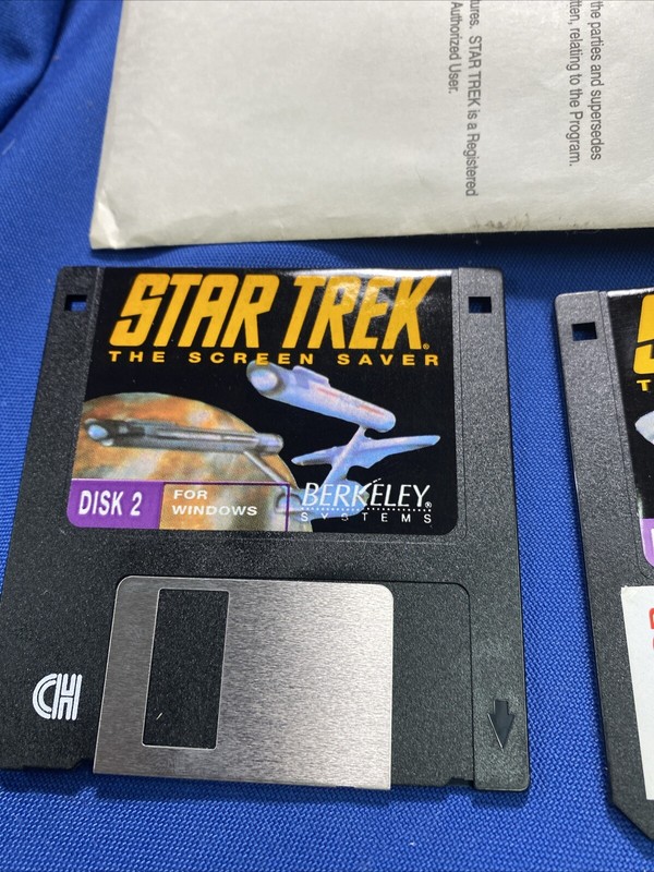 Berkeley Star Trek Screen Saver 1992 Windows PC (2) 3.5" Floppy Discs Never Used gallery