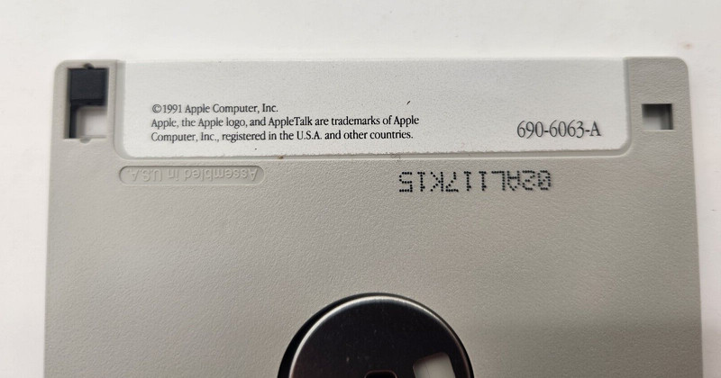 Appletalk Remote Access Installer Version 1.0 for Macintosh on 3.5" disk 1991 gallery
