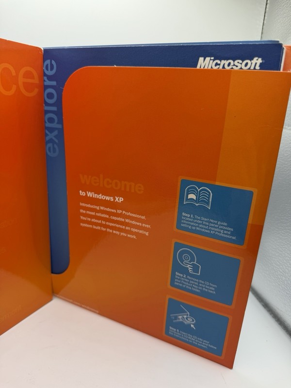 Microsoft Windows XP Professional Upgrade Version 2002 SP2 CIB w/ Product Key gallery