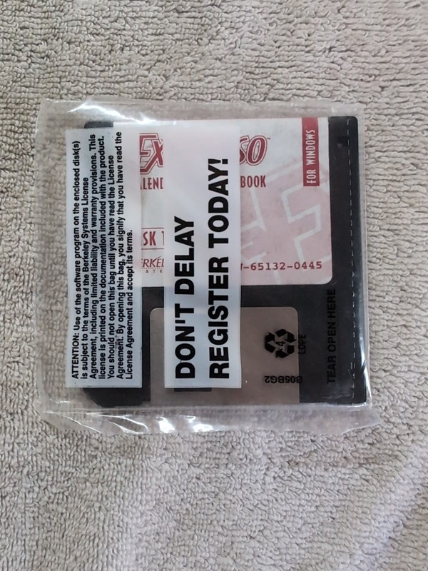 OPEN BOX Expresso Calendar Address Book 1994 Berkeley PC Big Box 3.5" Floppy gallery