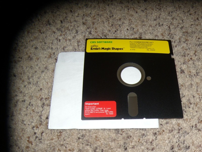 Sesame Street Ernie’s Magic Shapes CBM Commodore 64 Game on 5.25″ disk
