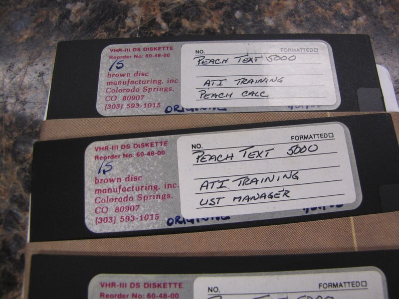 Lot of (10) Vintage Peach Text 5000 Software 5.25" Disks W/Box - MF37 gallery