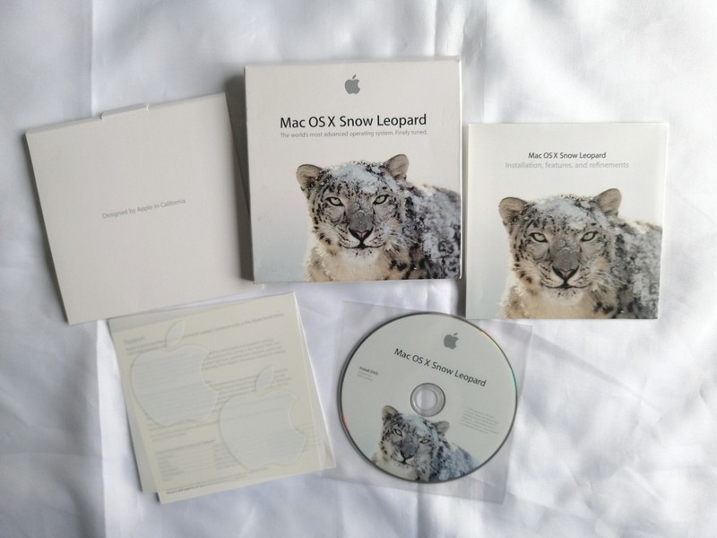 Apple Mac OS X Snow Leopard 10.6 Retail MC223Z/A Box Manuals Mint Condition gallery
