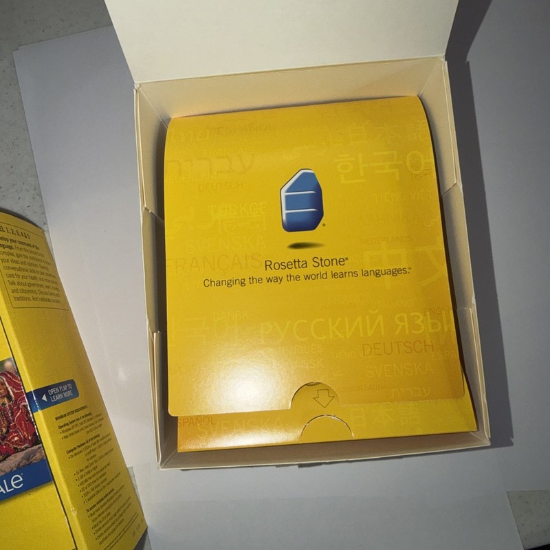 Rosetta Stone V4 TOTALe: French 1-5 for PC, Mac GOOD CONDITION, No Headset gallery