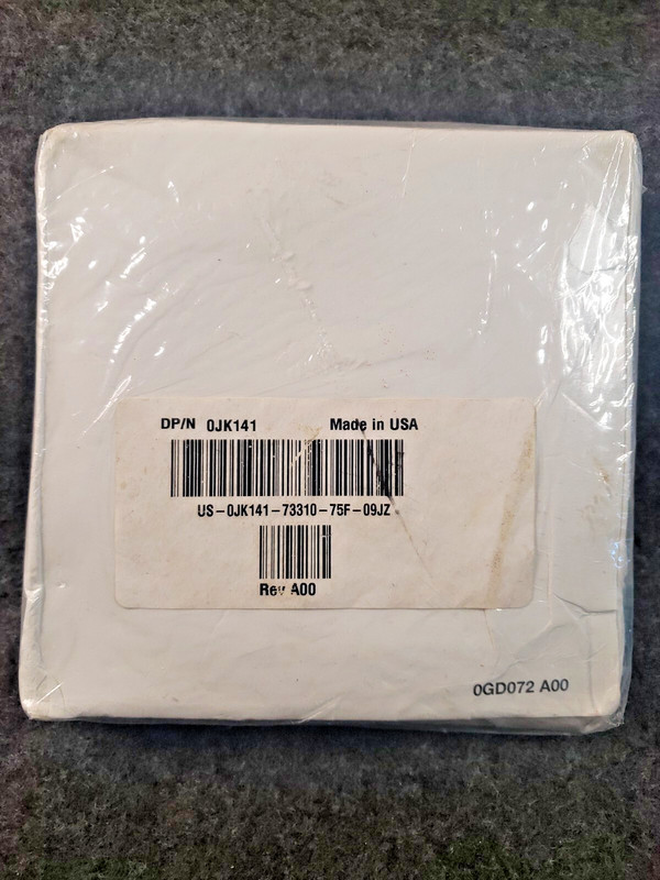 RED HAT ENTERPRISE LINUX WS VERSION 4 New Sealed .......................(DS4D2) gallery