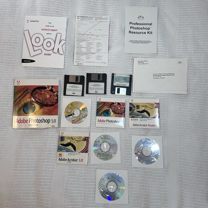 Vintage 1998 Adobe Photoshop 5.0 Apple Mac Macintosh CD-ROM Software Open Box gallery
