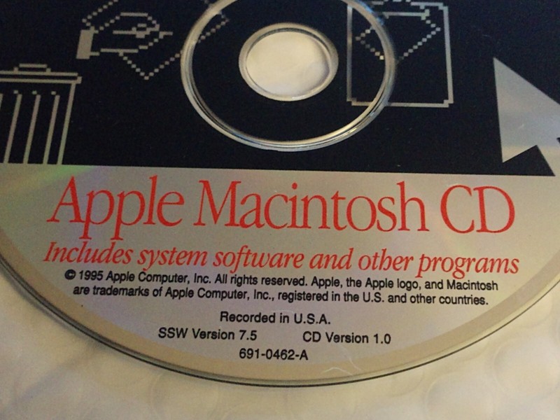 Vintage 1995 Macintosh System Software Install CD Disc 691-0462-A LC 580 LC 630 gallery