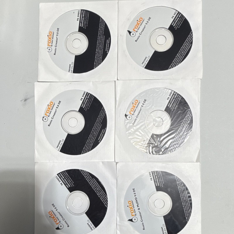“Lot 6 Roxio Creator 9.0 DE OEM Install Discs PN XM893 - New/Sealed Bulk” gallery