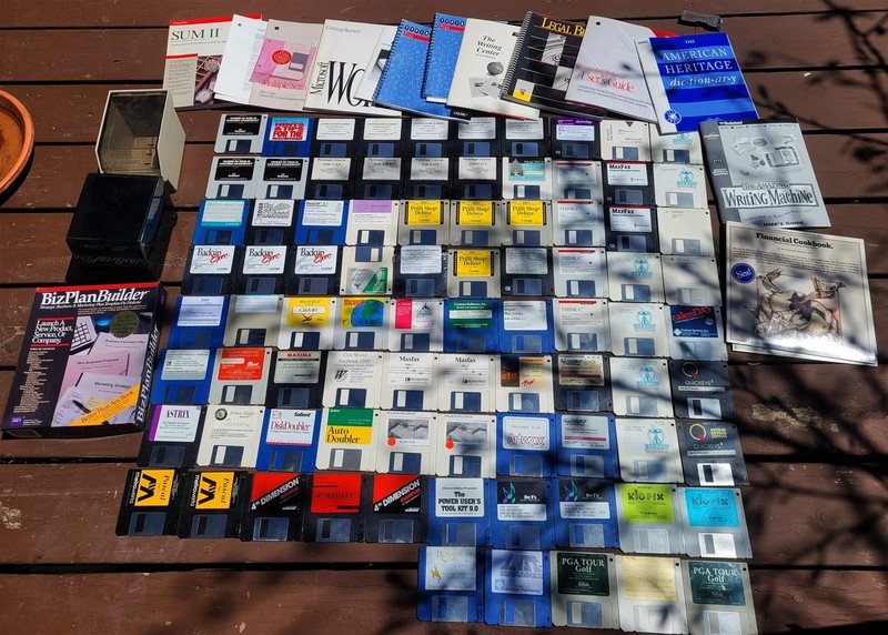 Vintage Lot of 90+ Mac Macintosh 3.5" Floppy Programs, Games, Productivity &More