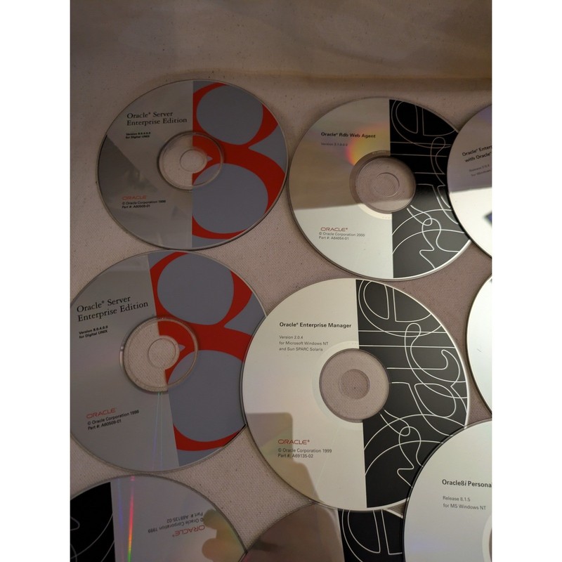 Lot of 25 Oracle Server Enterprise Edition Software CD gallery